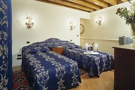Hotell Suites Torre Dell'Orologio Venedig