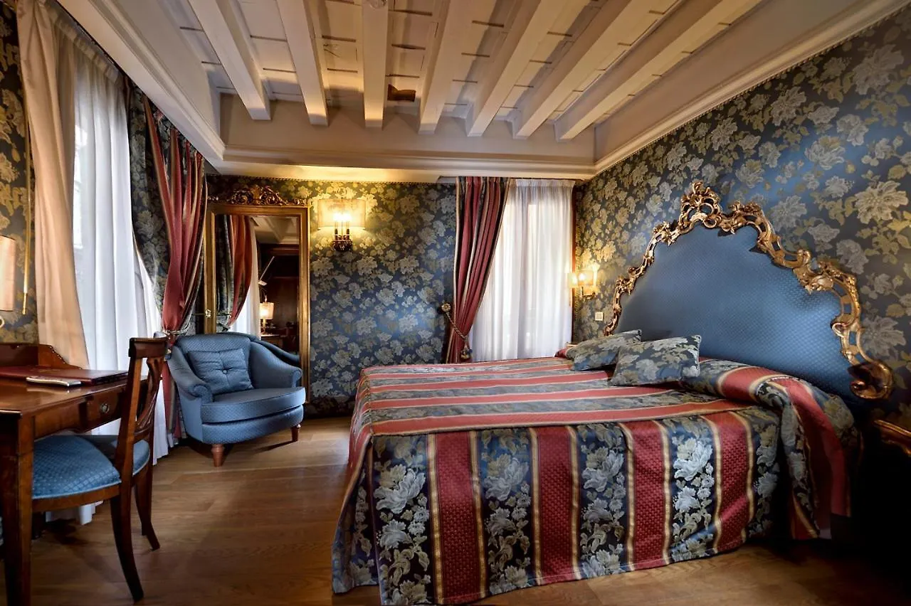 Hotell Suites Torre Dell'Orologio Venedig