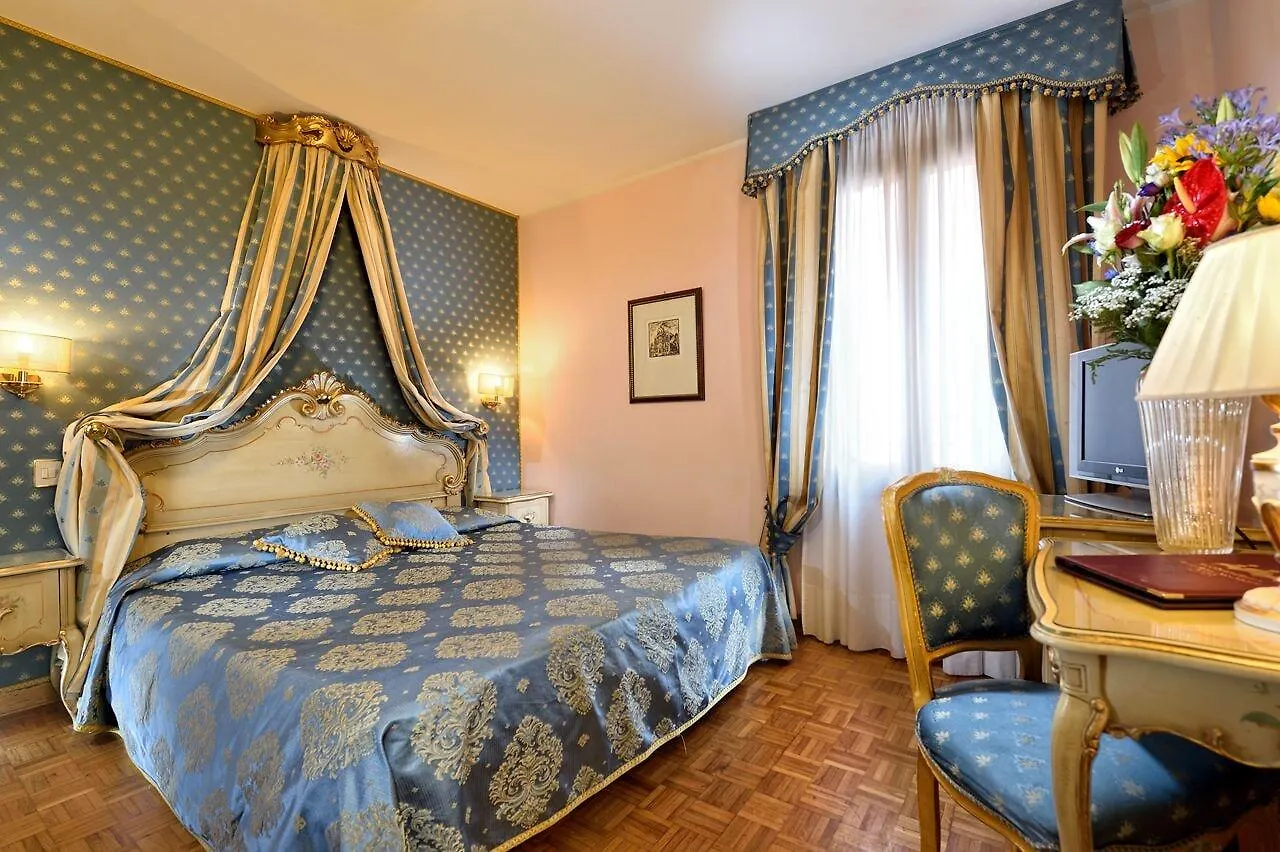 Suites Torre Dell'Orologio Venedig Hotell