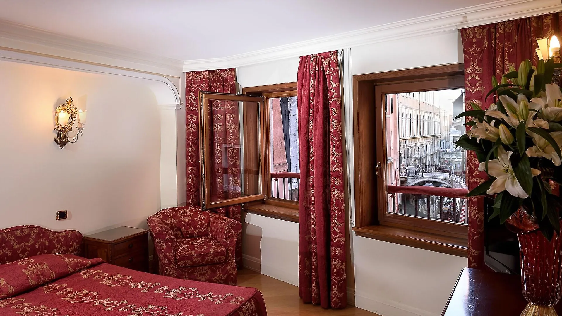 Hotell Suites Torre Dell'Orologio Venedig