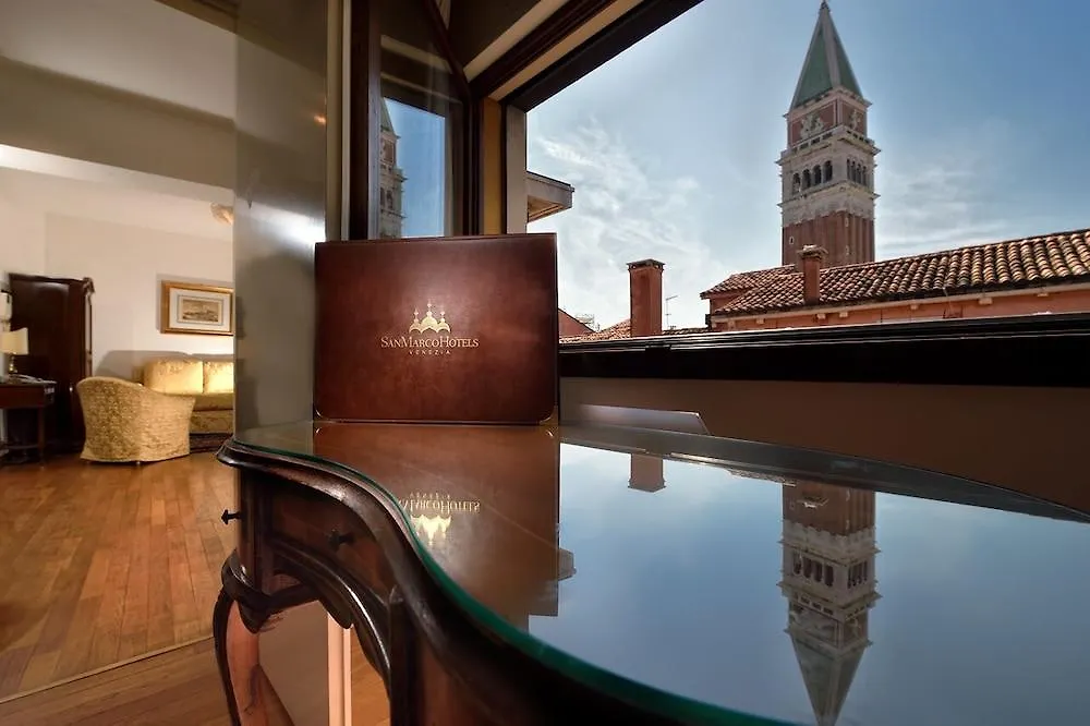 Suites Torre Dell'Orologio Venedig Hotell