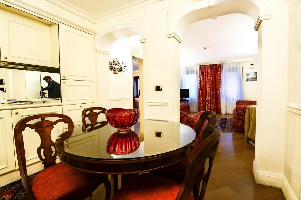 Suites Torre Dell'Orologio Venedig Hotell