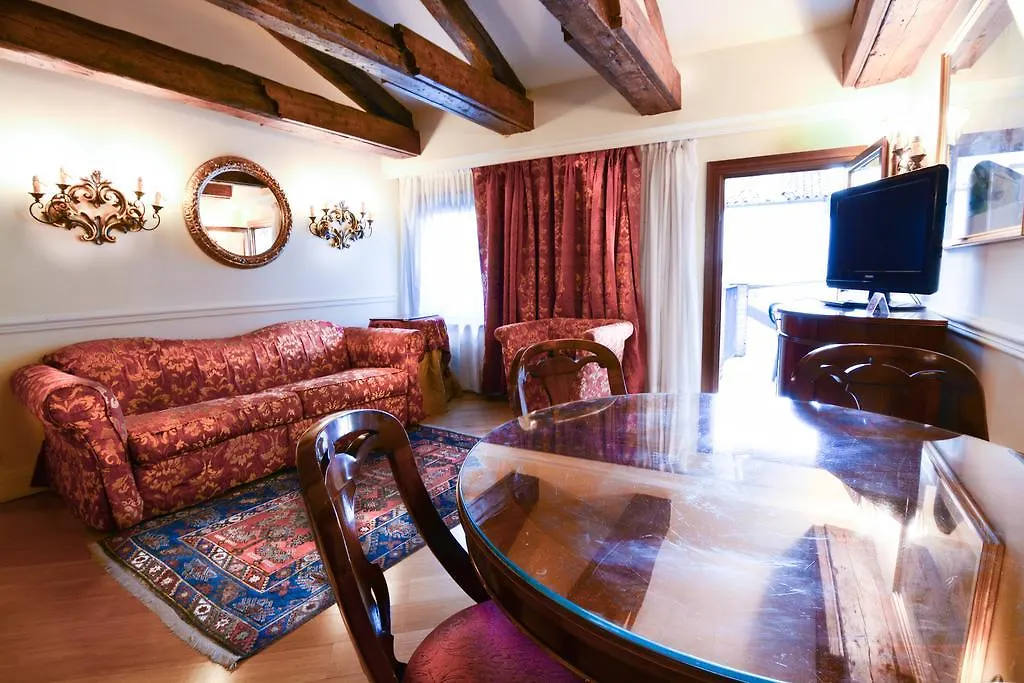 **** Hotell Suites Torre Dell'Orologio Venedig Italien