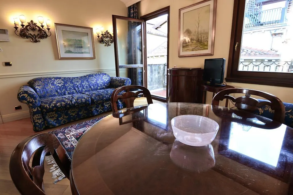 Hotell Suites Torre Dell'Orologio Venedig
