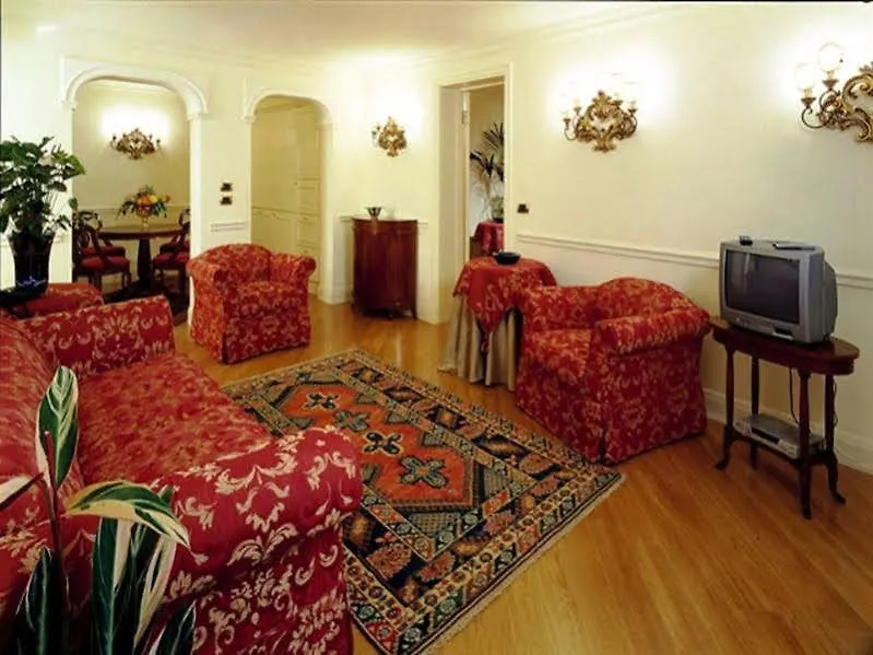 **** Hotell Suites Torre Dell'Orologio Venedig Italien