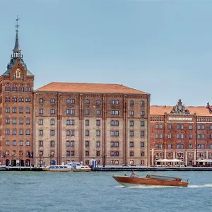 https://molino-stucky-hilton.hotelslidodijesolo.com