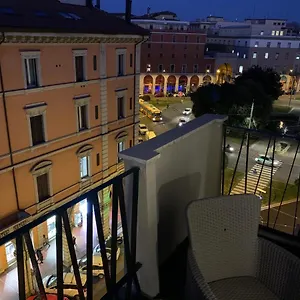 https://stayinbologna-2.emilia-romagnahotels.net